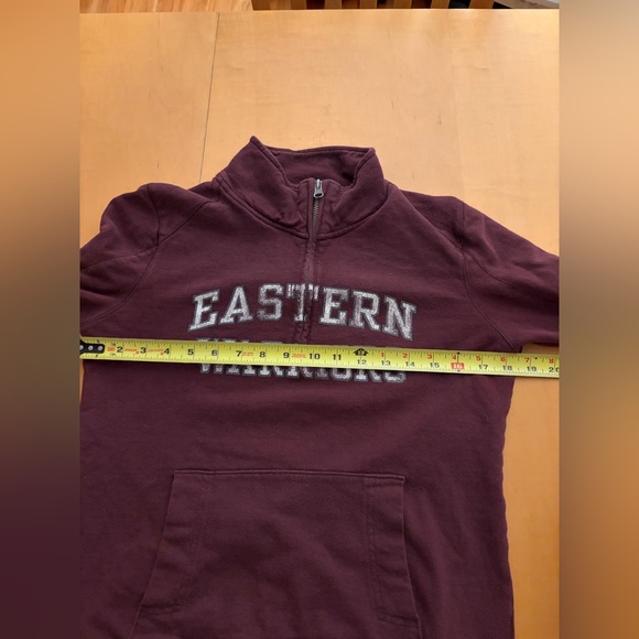 Eastern Connecticut State University 1/4 Zip Maroon Sweatshirt Women’s Size S - Picture 7 of 8